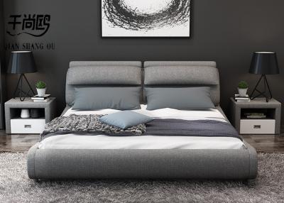 Chine Les lits du Roi Size Fabric Upholstered encadrent avec les jambes vigoureuses à vendre