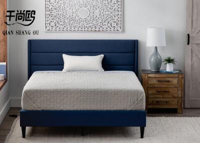 China Estilo amplio de la moda de Wing Board Cushion Platform Bed que empalma los 2m en venta