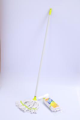 China Looped End Deck Cotton Mop / Dust Mop With PVC Plastic New Rotary Hook for sale