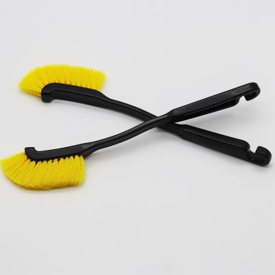 China Long Handle Car Wheel Washing Brush with Soft Bristle for sale