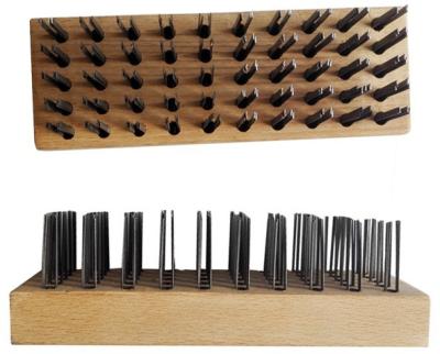China O fio de aço inoxidável da remoção de oxidação escova o comprimento de madeira do punho 19.5cm à venda