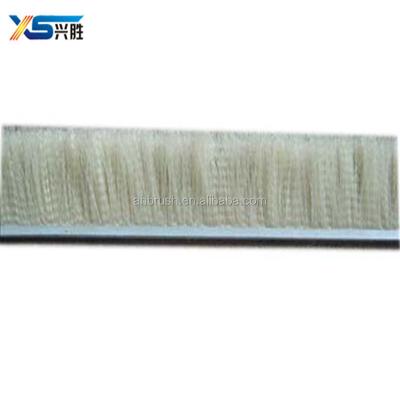 Chine Non joint en nylon de brosse de porte de preuve de la poussière de calfeutrer de pile de brosse de silicone 0.8mm profondément à vendre