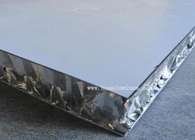 China El panel de aluminio del panal anti de la corrosión los 4x8ft para la pared de cortina en venta
