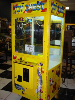 China TOY CHEST claw crane machine for sale for sale