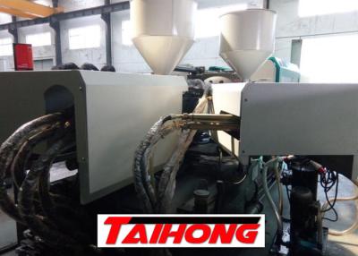 中国 トン低雑音省エネの横のペット プレフォームの射出成形機械650 販売のため