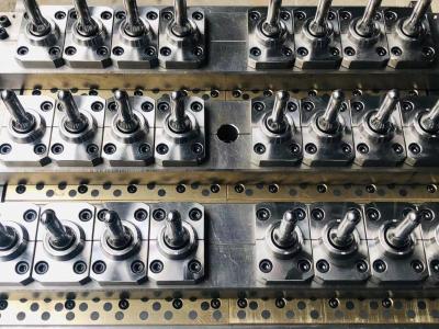 China Customized Plastic Bottle Mould / Multi Cavity Injection Molding With Long Life Mould for sale