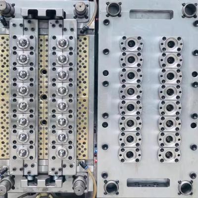 China 16 Cavities Injection Molding Molds Pet Preform Mould 5 Million Shot Mould Life for sale