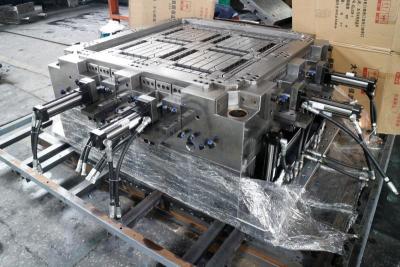 China Single Face / Double Face Injection Molding Molds / Plastic Pallet Molds High Precision for sale