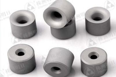 Chine Moule de poinçon froid de carbure de tungstène de cobalt de carte de travail de YG11 YM15 pour les tubes en acier de dessin à vendre