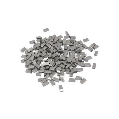 China RIXIN Carbide-K10 Saw Blade Tips For Brazing With Tungsten Carbide Saw Tips à venda