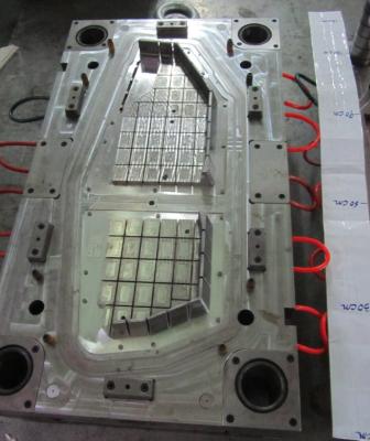 China Moldes multi de la cavidad de la inyección plástica de la segadora con análisis estructural del molde en venta