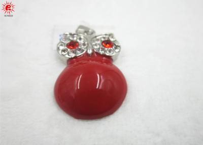 China Encantos vermelhos do pendente de Keychain da coruja com cristal de rocha, pendente do metal para a factura da jóia à venda