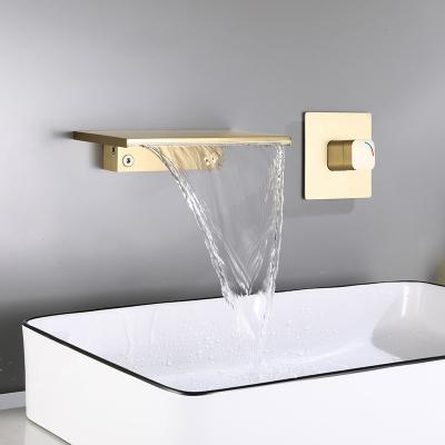China Bathtub Sink Wide Waterfall Spout Bathroom Faucet Wall Mount OEM for sale
