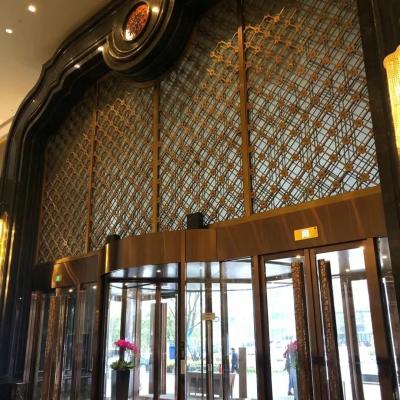 Chine Diviseur de pièce se pliant fait sur commande de salon de lobby de meubles d'hôtel d'acier inoxydable de texture d'écran à vendre