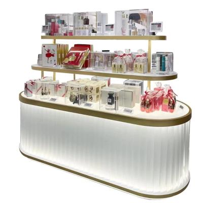 China Mode-Antirost-stellen Luxusverkaufsmöbel-Hardware kosmetisches Einkommen-Einkaufszentrum zur Schau zu verkaufen