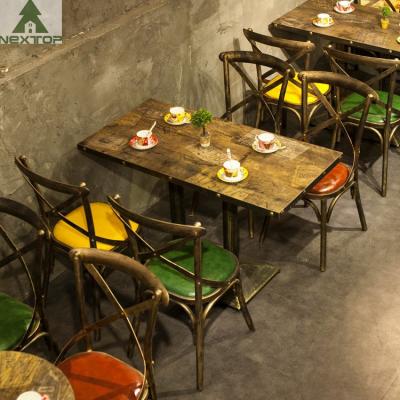 China Large Retro Metal Cafe Restaurant Chair Sofa Set Economic Industrial Hotel Bar Shop en venta
