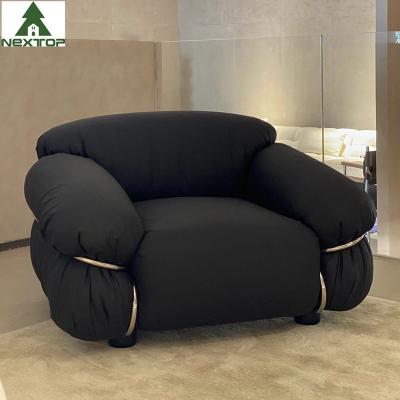 China OEM Hotel Bedroom Furniture Fabric Single Black Sofa Chair Puffy Exterior Villa Living Room for sale