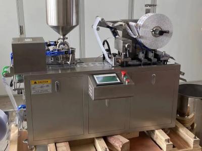 China Automatic Thermoforming Packaging Machine 50HZ For Pill Tablet Capsule Blister for sale