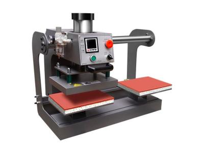 China Length 1000mm PU Leather Embossing Machine 2.5KW PLC Control for sale