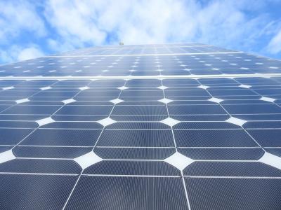 China el panel solar monocristalino de 100w 12v 200w 250w 210w 220w 230w 240w 250w 24 voltios 300 vatios en venta