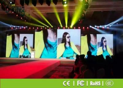 中国 段階の性能P2.5 HD LED表示使用料、賃貸借契約鉄箱が付いているLEDのカーテン スクリーン 販売のため