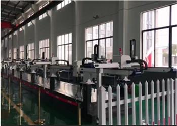 Cina JBE-1100(1200/1300)P 420KG 2 Asse Torsione di ritorno costante ALUMINI ALLOY Macchina di stampaggio a iniezione Braccio robot in vendita