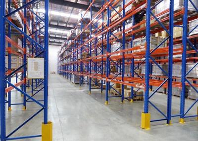 China Space Saving Very Narrow Aisle Racking Load Capacity 200-1000kgs Adjustable Level for sale