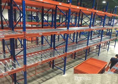 China Q235 Steel Wire Pallet Rack 1200KG Heavy Duty Storage Powder Coated Surface for sale