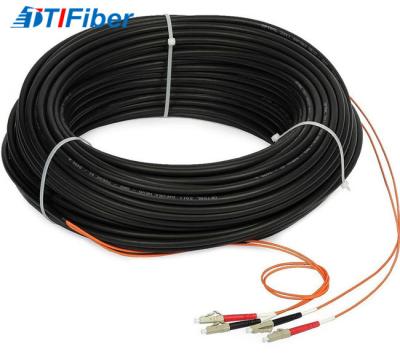 China Cordón de remiendo interior de la fibra óptica del cable de descenso de FTTH unimodal con el conector del ST FC del SC LC en venta