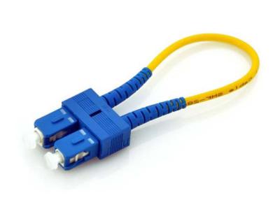 China Laço de retorno da fibra do SC UPC APC para os componentes da rede que testam, personalizado à venda