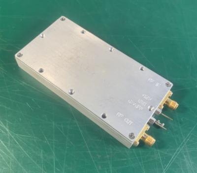 China peso ligero inalámbrico del amplificador de potencia 450-600MHz con el caso de aluminio en venta