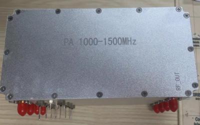 China 1000MHz a 1500MHz Amplificador de potencia de banda ancha de 10W con temperatura de funcionamiento de -40 a 65C en venta