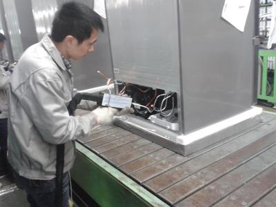 Chine Machines de soudure triphasées d'à haute fréquence de rangée de pièce arrière de machine 0,35 | 0,45 MPA 11KVA à vendre