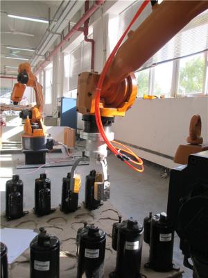 China Robot industrial eléctrico del transporte para la cadena de producción equilibrada mecánicamente en venta