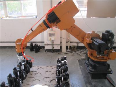 China Robô industrial automático do transporte com operação fácil da chave de função à venda