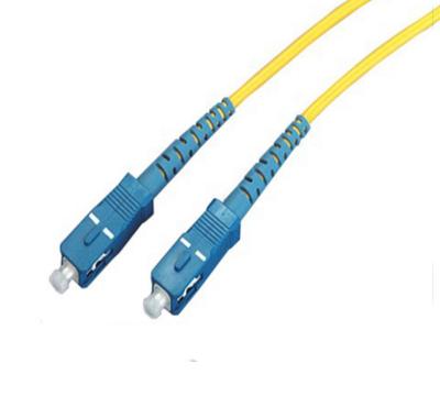 Chine SC/UPC à la corde de correction de fibre de mode unitaire de SC/UPC, corde de correction optique de FTTH à vendre