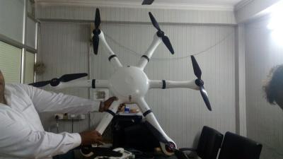 China Limpie el UAV, el vuelo de la navegación, del piloto automático los 5km de Hexacopter Google Map del abejón y la distancia del vídeo en venta