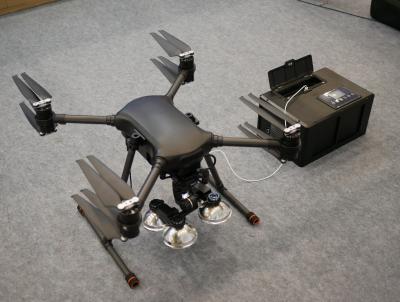China Tethered Drone Platform with   Tethered Power Supply and an Integrated Ground Power Box Continuously Flight 3Kg Payload for sale