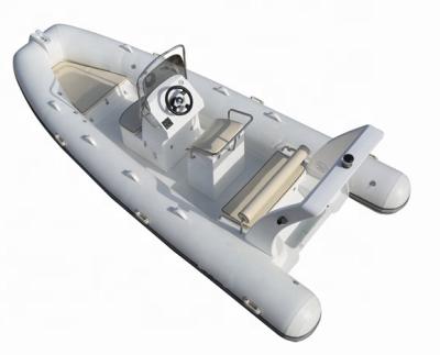 中国 2022  rigid hull inflatable rib boat 17ft  with back cabin  rib520B 販売のため