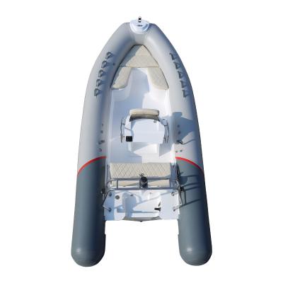 China 2022  new type 5.2m  rib boat with steering system with sundeck center console boat rib520E à venda