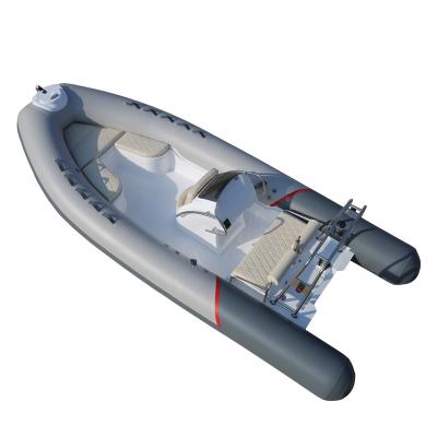 China 2022  17ft new type rib boat with  stainless steel light arch  with center console boat inflatable boat rib520E à venda