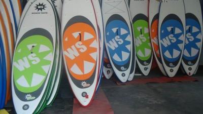 China Paddleboard Standup inflável 12 pés, placas de pá feitas sob encomenda atrativas com almofada de EVA à venda