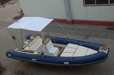 China 6m Luxury Inflatable Rib Boat 1587 KGS Light Boat With Fiberglass Step for sale