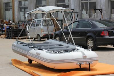 Chine Bateaux gonflables de ponton de pêche d'arc plus large, petit OEM des bateaux 380 cm de ponton admis à vendre