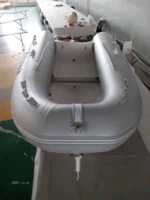 Chine Bateau gonflable fait main latéralement plié de canot de bateau gonflable de nervure avec la couverture de bateau à vendre