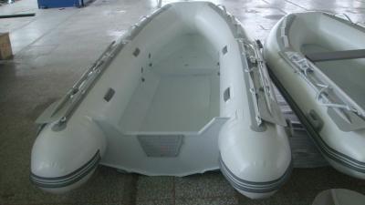 Chine Imperméable durable de bateau de nervure d'aluminium de la petite taille 350cm avec le casier avant à vendre