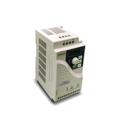 China 380V 220V Single Phase Frequency Inverter , 0.75KW 1 Phase Frequency Converter for sale
