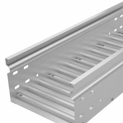 China Clip on Corrugated Cable Tray 50mm-500mm Load Capacity 20-100kg/M Silvery for sale