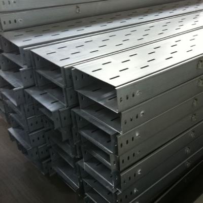 China 200kg/M Caixa de cabo de alumínio Largura personalizada parabra Na instalação à venda