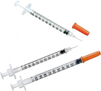 China Medical Grade Disposable Plastic Insulin Injection Syringe Needle With PE Poly Bag en venta